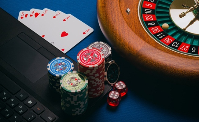 What You Need to Know About an Online Casino